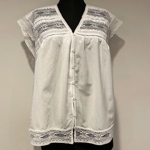 NWT Gap Women’s Blouse - Lace Yoke- Optic White- Size L